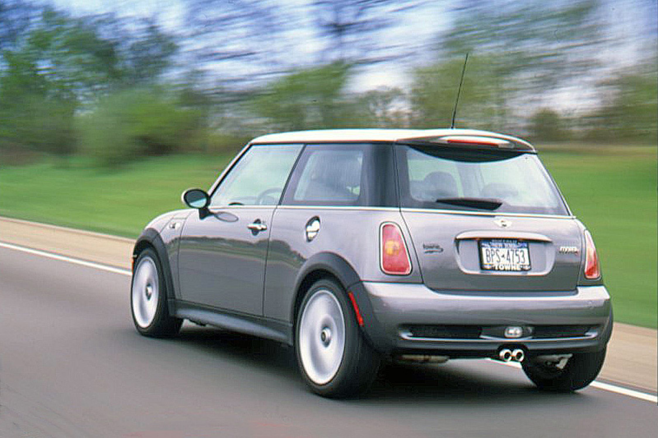 2002 Mini Cooper S Introduces a Whole New Personality