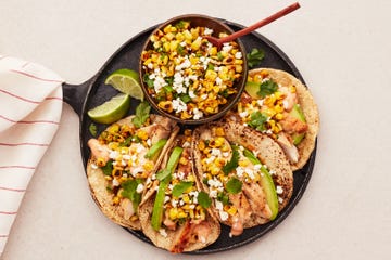 Dish, Food, Cuisine, Ingredient, Tostada, Produce, Korean taco, Staple food, Recipe, Thai fried rice, 