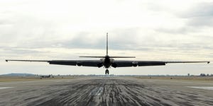 a u 2 dragon lady assigned to the 9th reconnaissance wing prepares to land at beale air force, california, dec 15, 2020