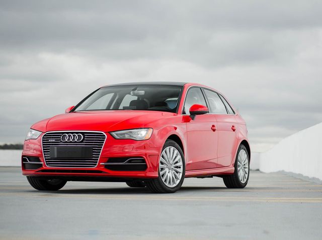 Netto onderpand Luipaard 2018 Audi A3 Sportback e-tron Review, Pricing, and Specs