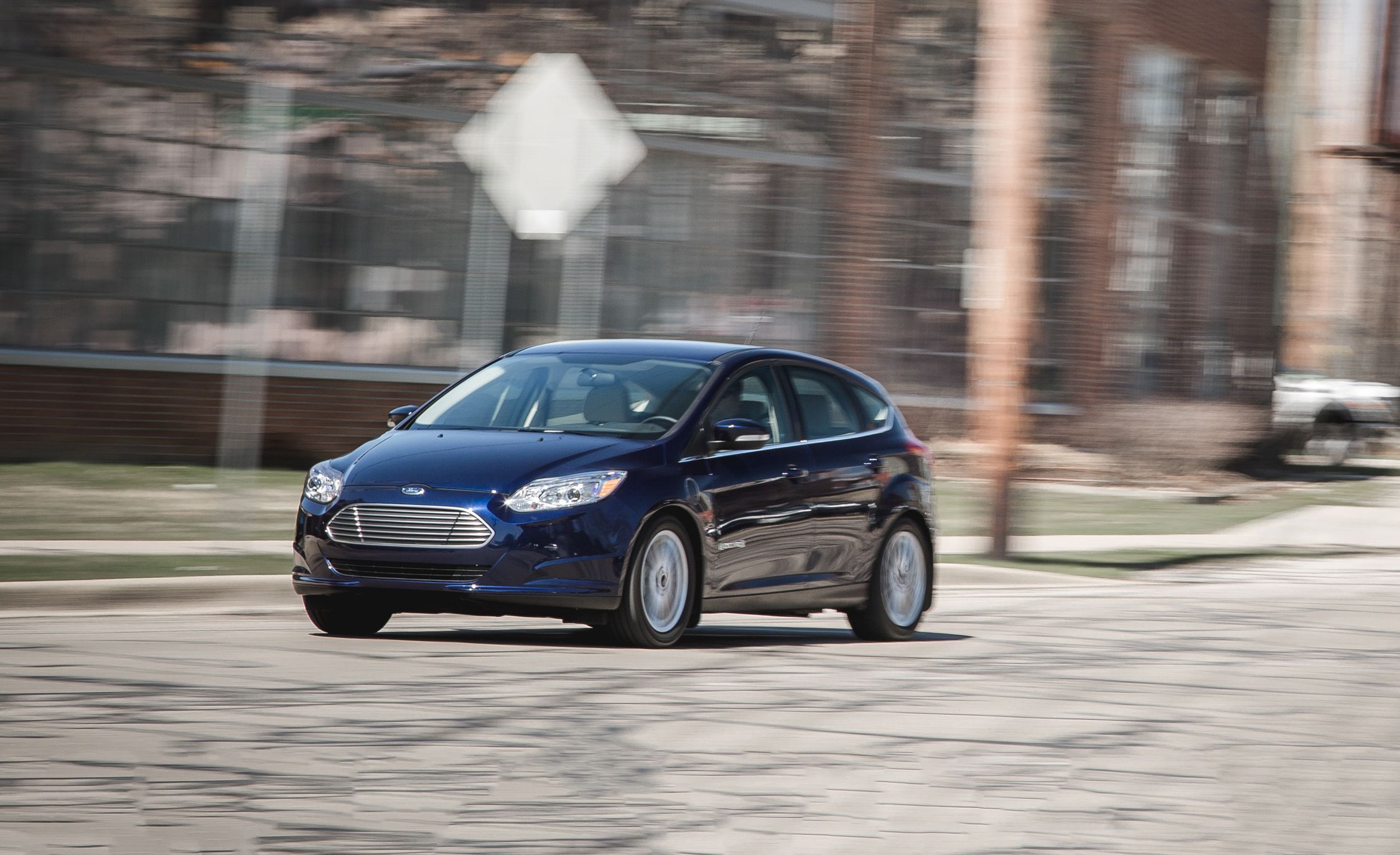 2018 Ford Focus Electric Research, photos, specs, and expertise