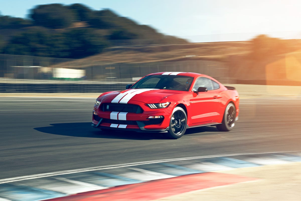 This Week in Cars: Pour One Out for the Mustang GT350