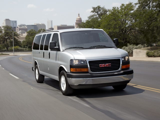 2022 gmc savana