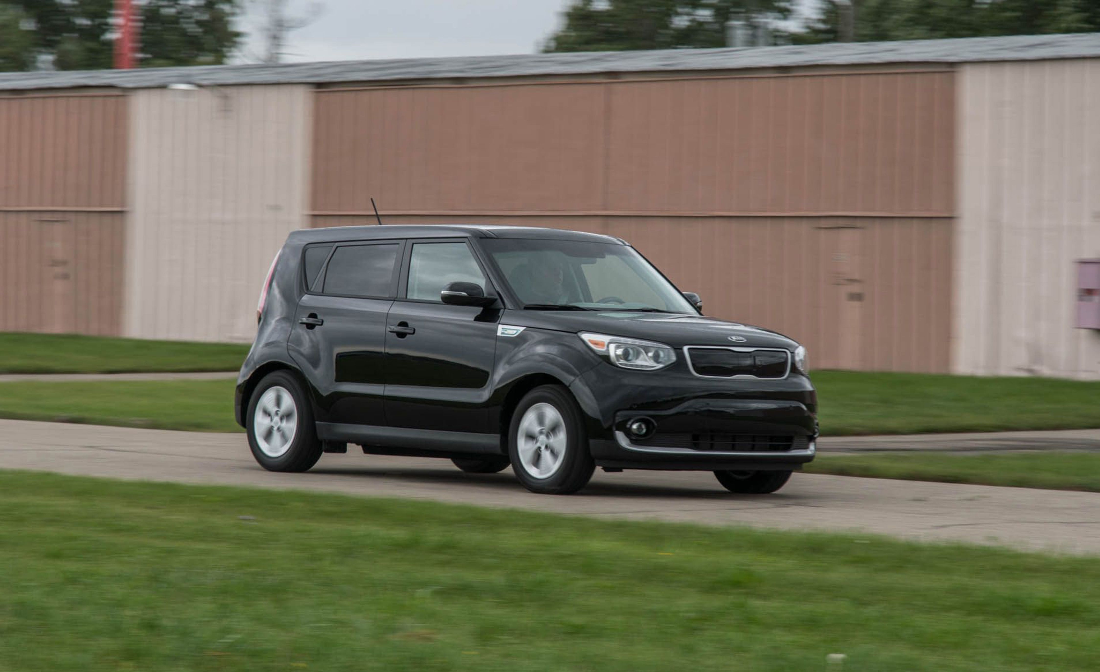 2020 Kia Soul Ev Reviews Price Photos And Specs 2020 Kia Soul Ev Reviews Price Photos And Specs Car Driver