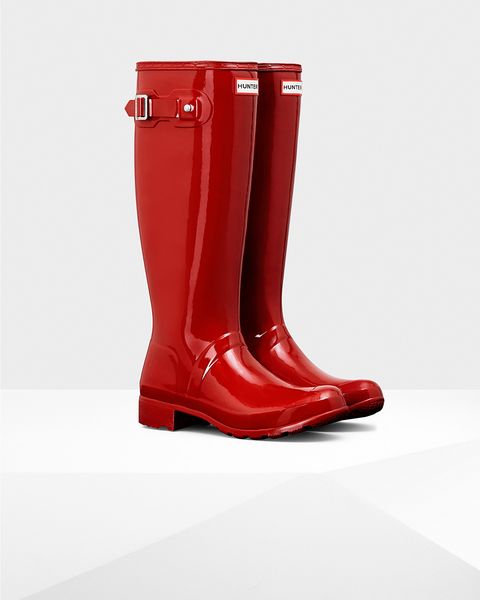 Footwear, Red, Rain boot, Boot, Shoe, Riding boot, Knee-high boot, Durango boot, High heels, 