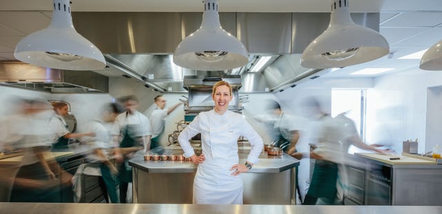 Cook, Chef, Cooking, Room, Pastry chef, Chief cook, Cuisine, Ceiling, 