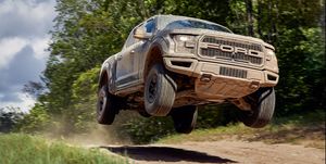 2017 ford f 150 raptor jumping