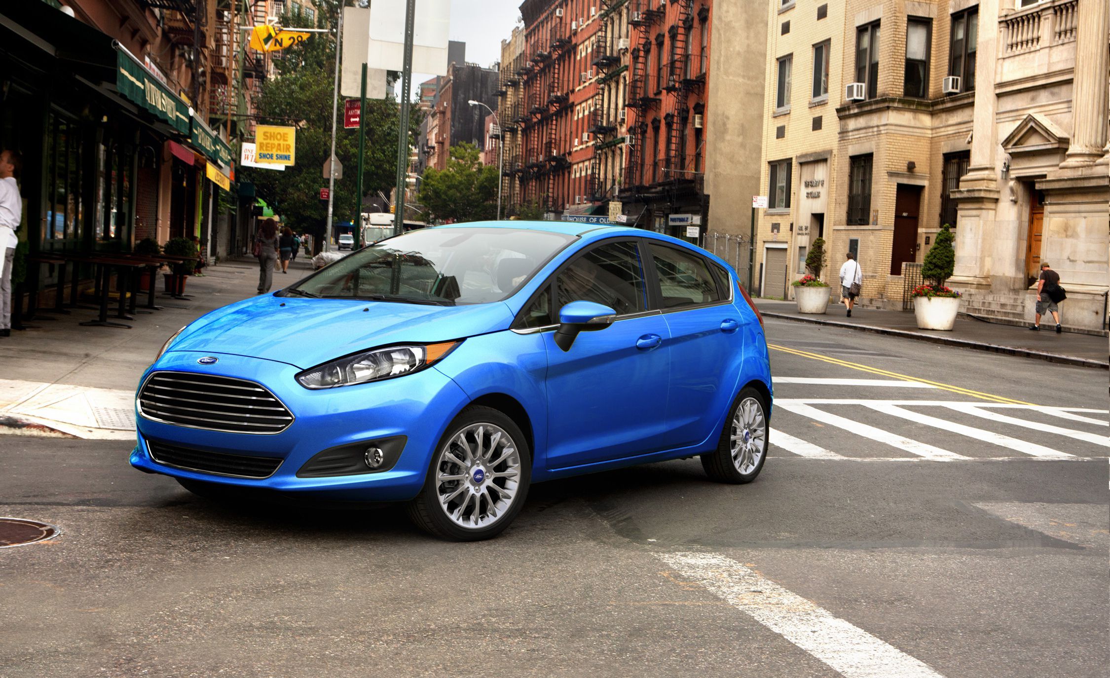 2018 Ford Fiesta S Hatch Features and Specs