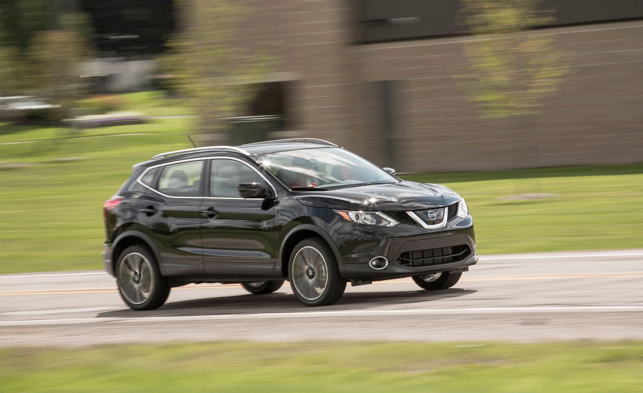 2019 nissan rogue sport s review
