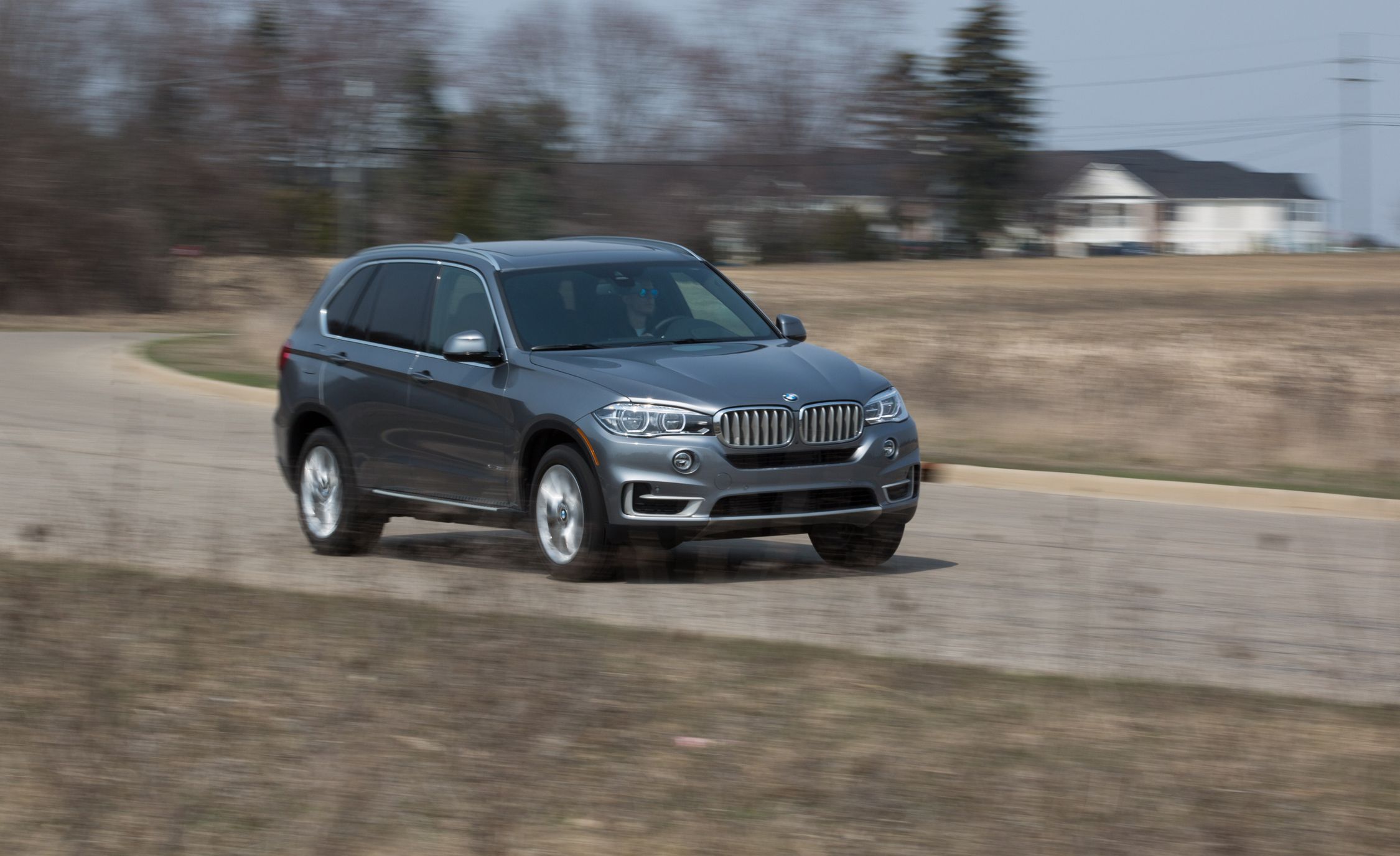 2011 BMW X5 xDrive35i – Review – Car and Driver