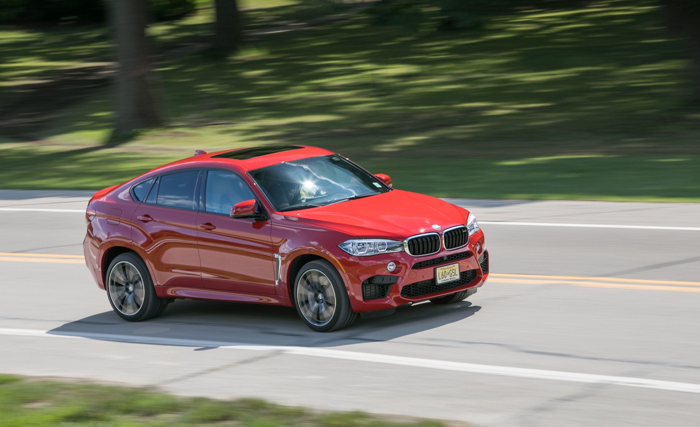 BMW X6 M Reviews | BMW X6 M Price, Photos, and Specs | Car and Driver