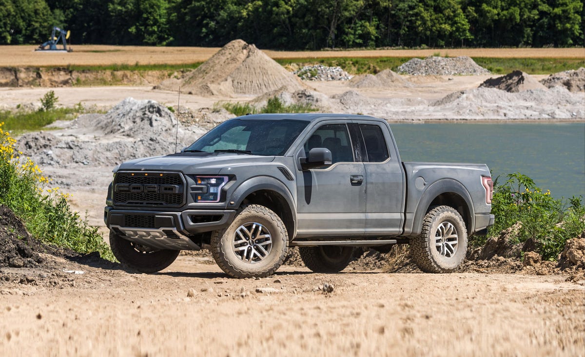 2018 Ford F-150 Raptor Review, Pricing, and Specs