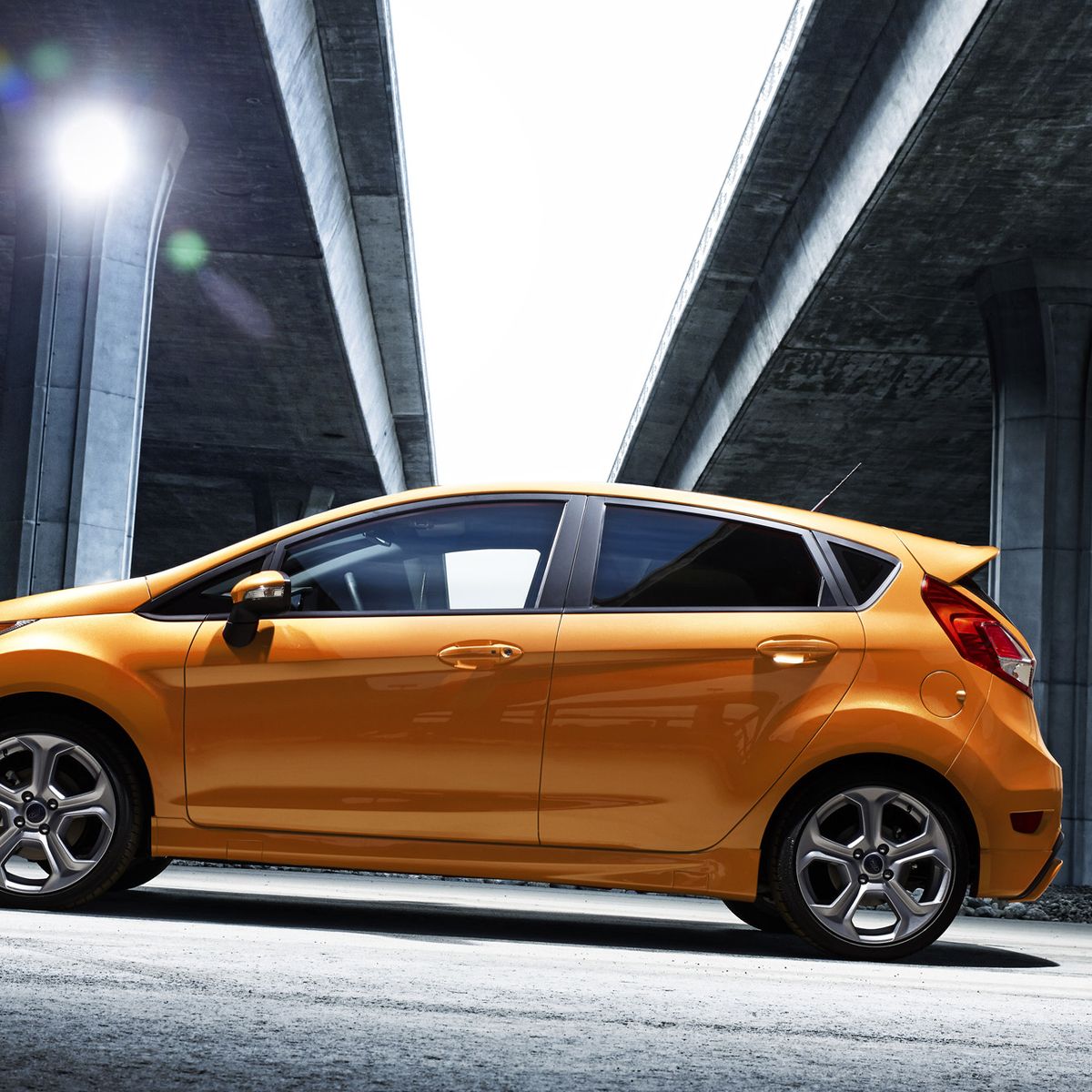 View Photos of the 2018 Ford Fiesta