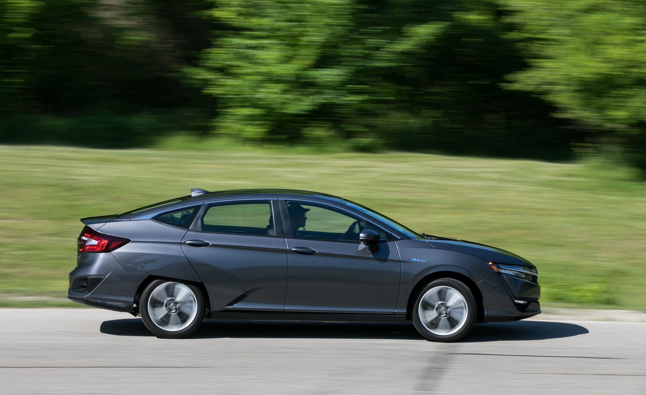 2019 Honda Clarity Reviews Price Photos And Specs 2019 Honda Clarity Reviews Price Photos And Specs Car Driver