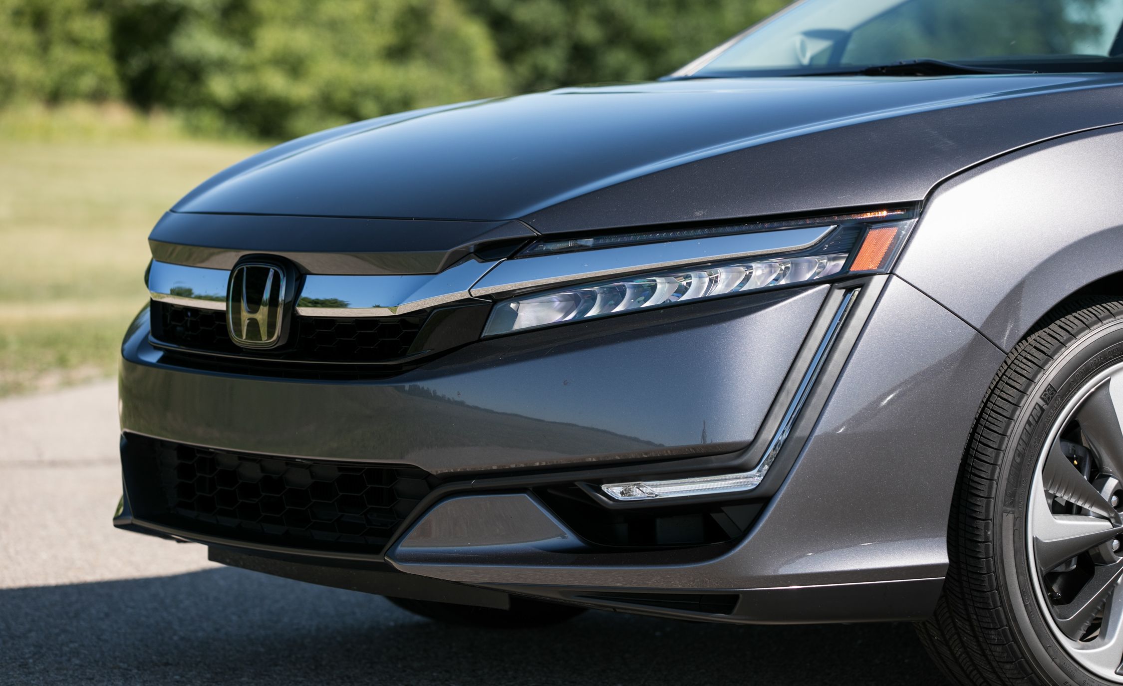 2019 Honda Clarity Reviews Price Photos And Specs 2019 Honda Clarity Reviews Price Photos And Specs Car Driver
