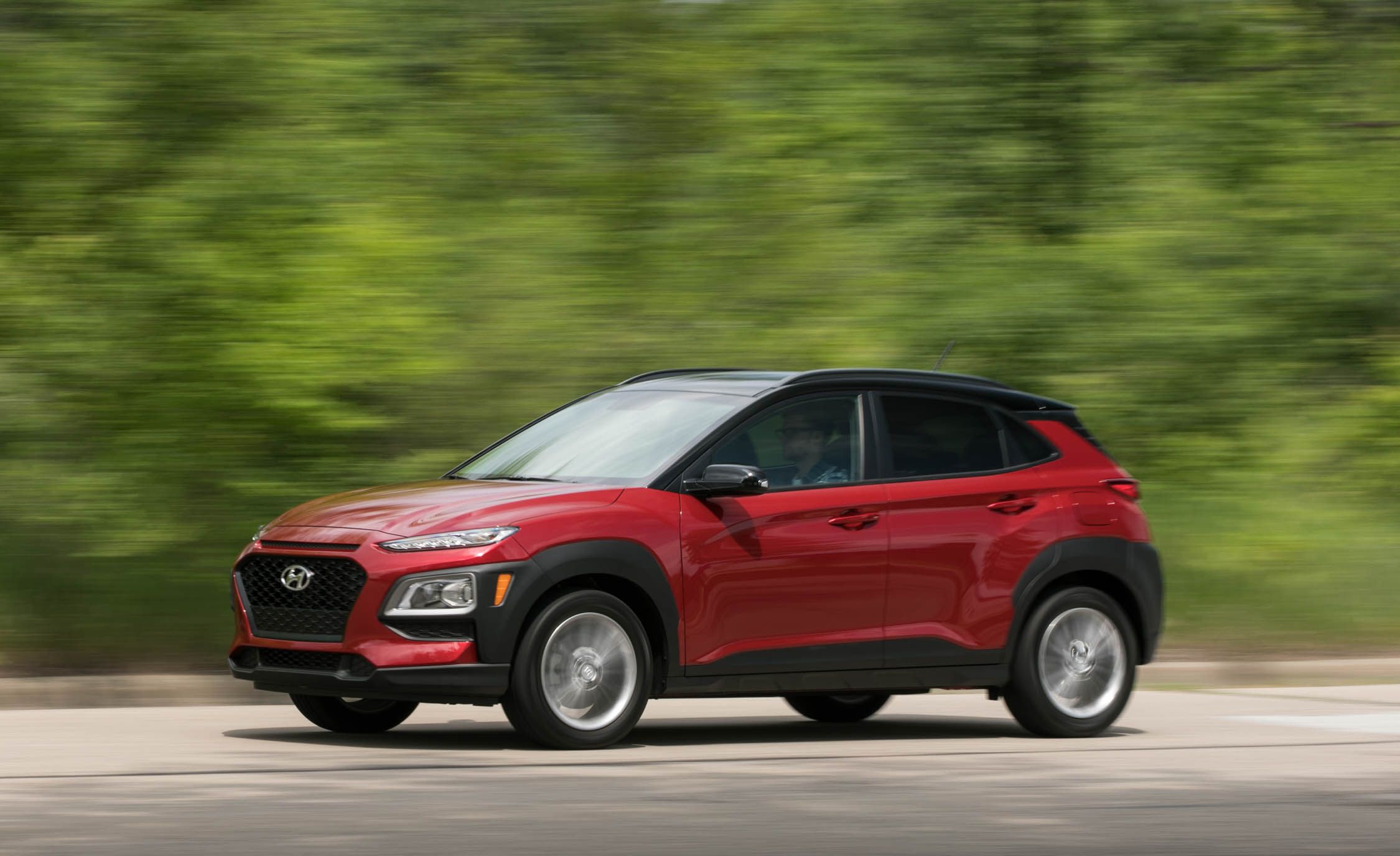 Hyundai Kona Reviews Price Photos And Specs Car Hyundai Kona Reviews Price Photos And Specs Car Driver