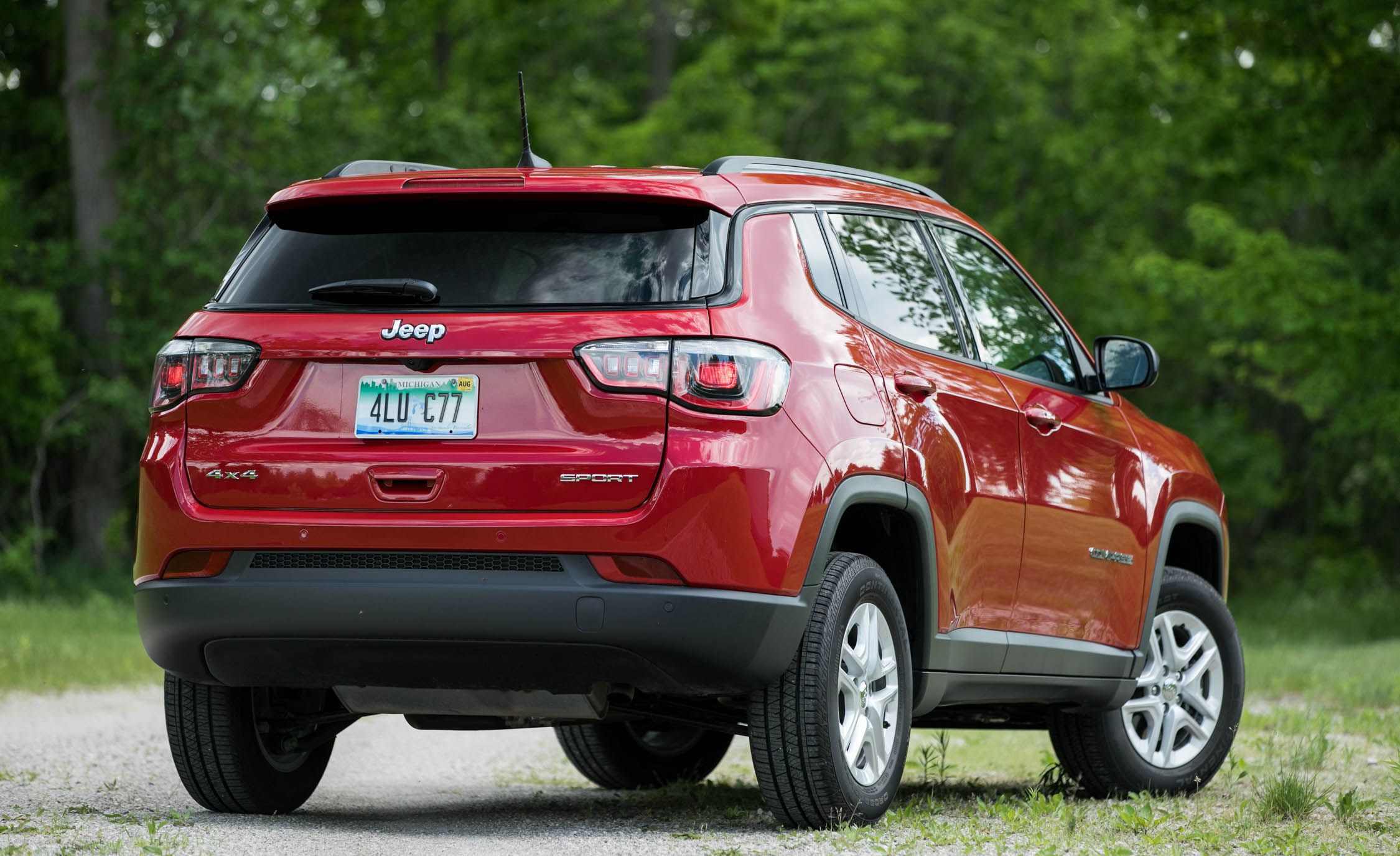 Jeep Comp Reviews Price Photos And Specs Car Jeep Comp Reviews Price Photos And Specs Car Driver