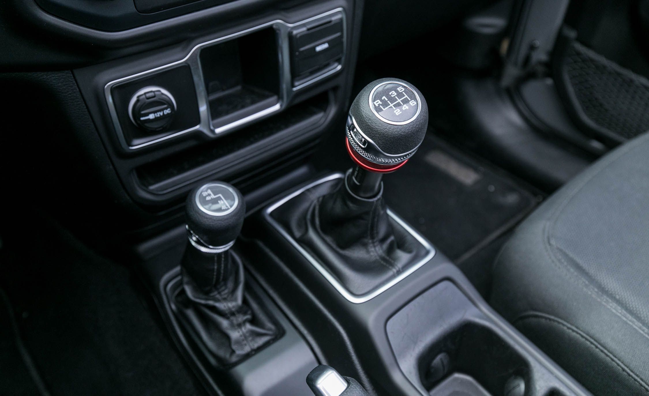 2025 Jeep Wrangler Manual Transmission: Unleash Adventure