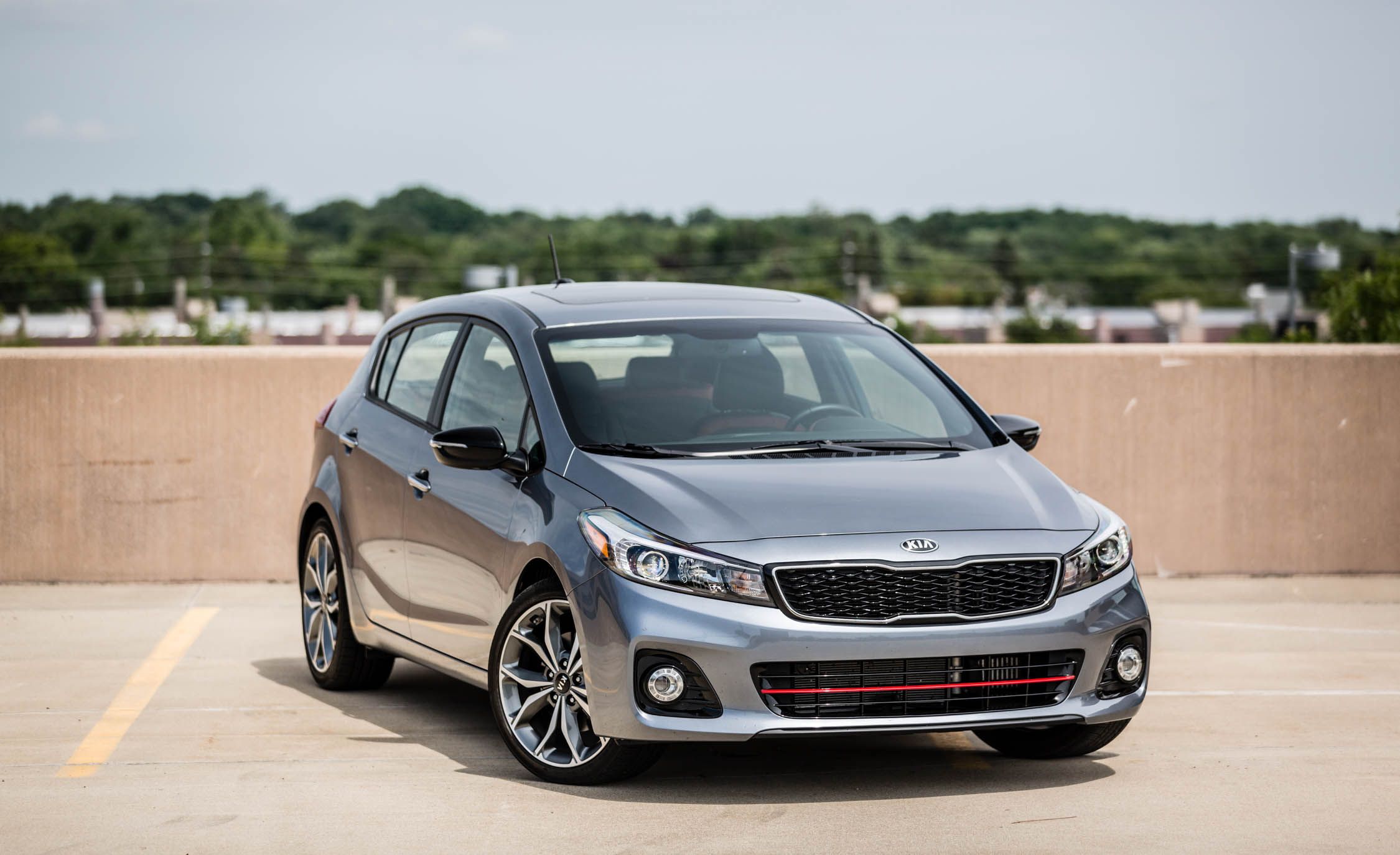 2018 Kia Forte / Forte5 | Video Review | Car And Driver