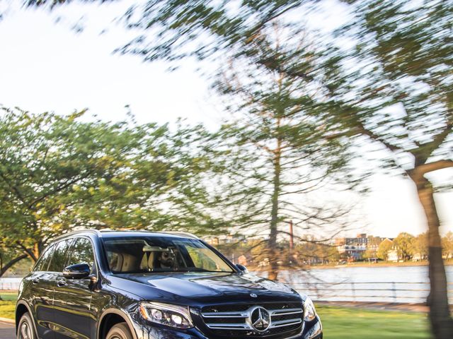 2018 Mercedes-Benz GLC-class Review, Pricing, and Specs