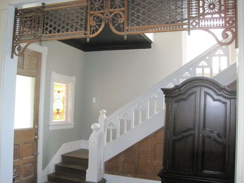 Stairs, Property, Handrail, Iron, Molding, Room, Baluster, Furniture, Building, Architecture, 