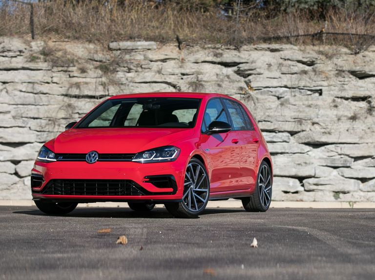 2019 Volkswagen Golf R Review, Pricing, and Specs