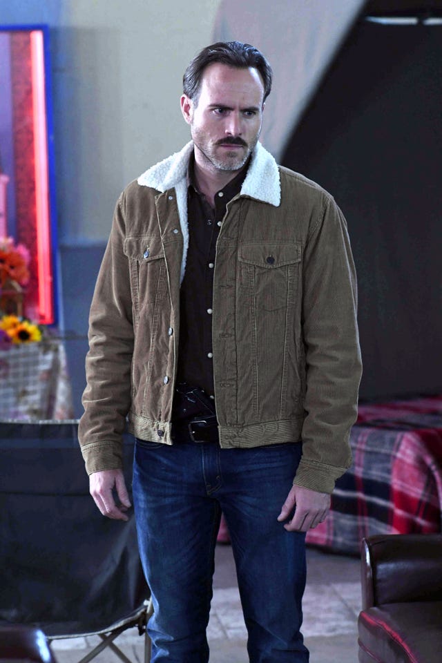 Jacket, Jeans, Outerwear, Fashion, Denim, Facial hair, Textile, Leather, Beard, Leather jacket, 