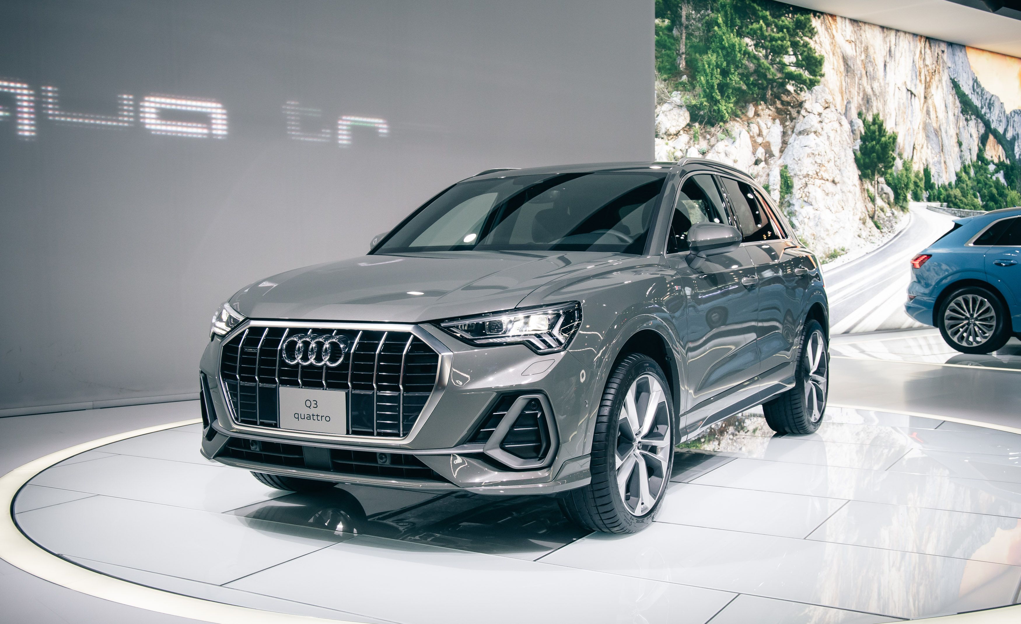 2019 Audi Q3 arrives in New York with $35,695 price tag - CNET