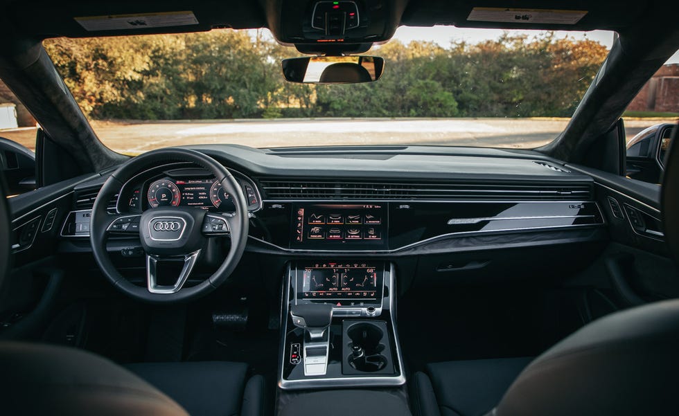 2019 audi q8 interior