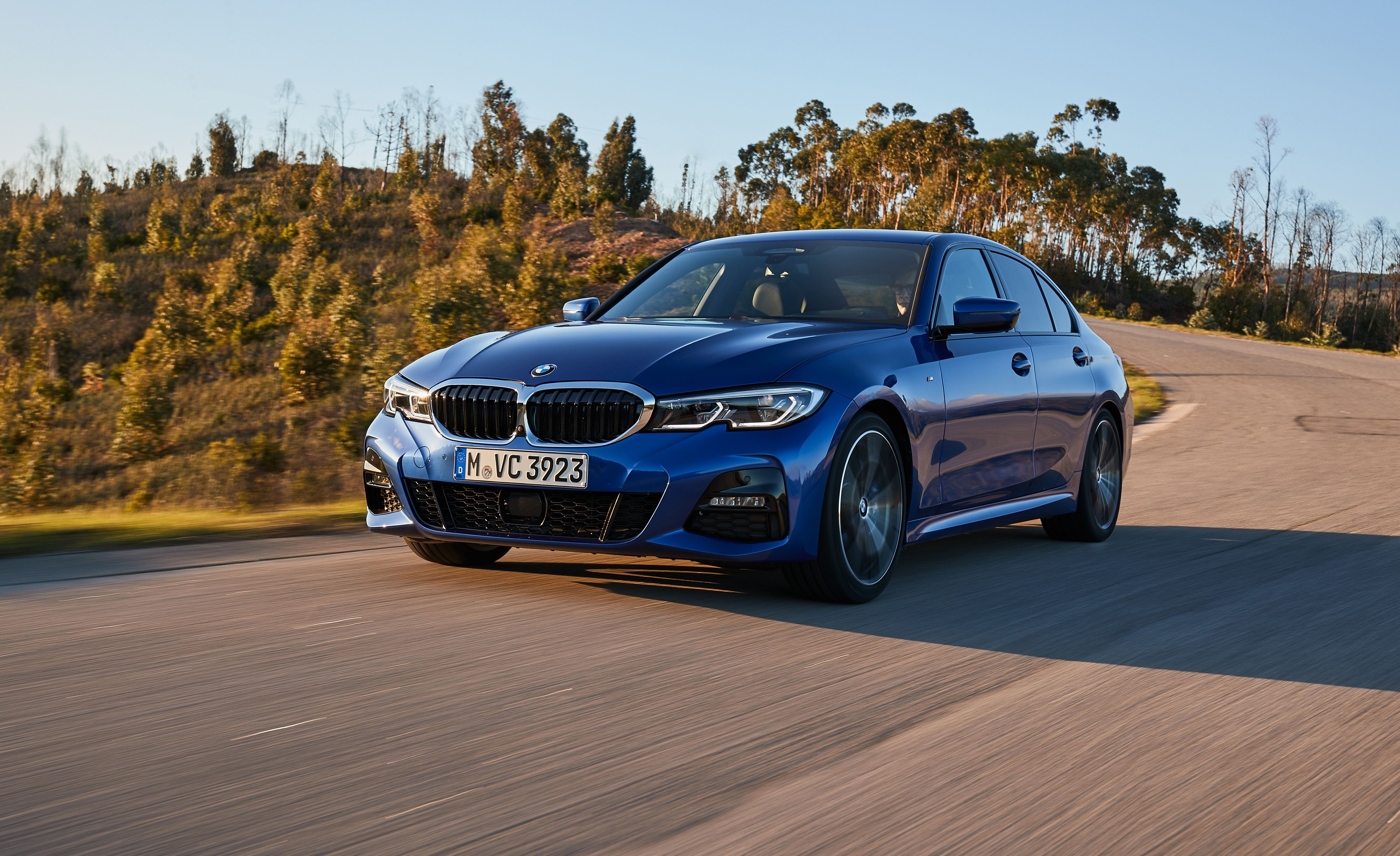 The Unparalleled Driving Experience: BMW 3 Series – Redefining Luxury ...