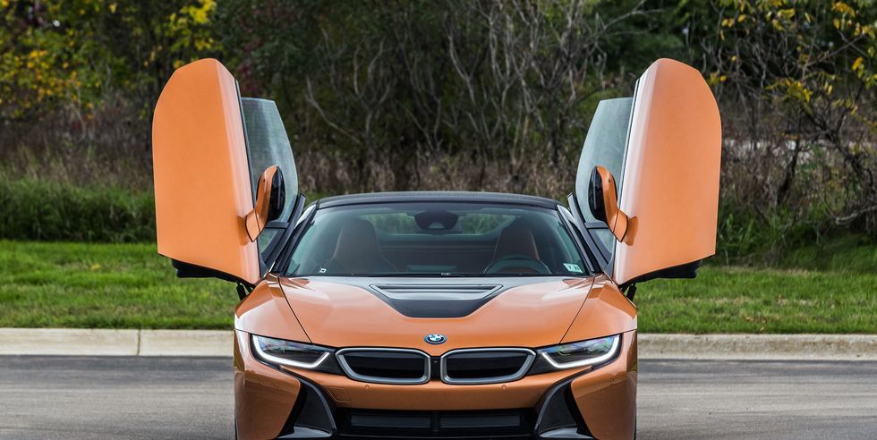 2019 BMW i8 Roadster Review: Hybrid Power, Wind in Your Hair