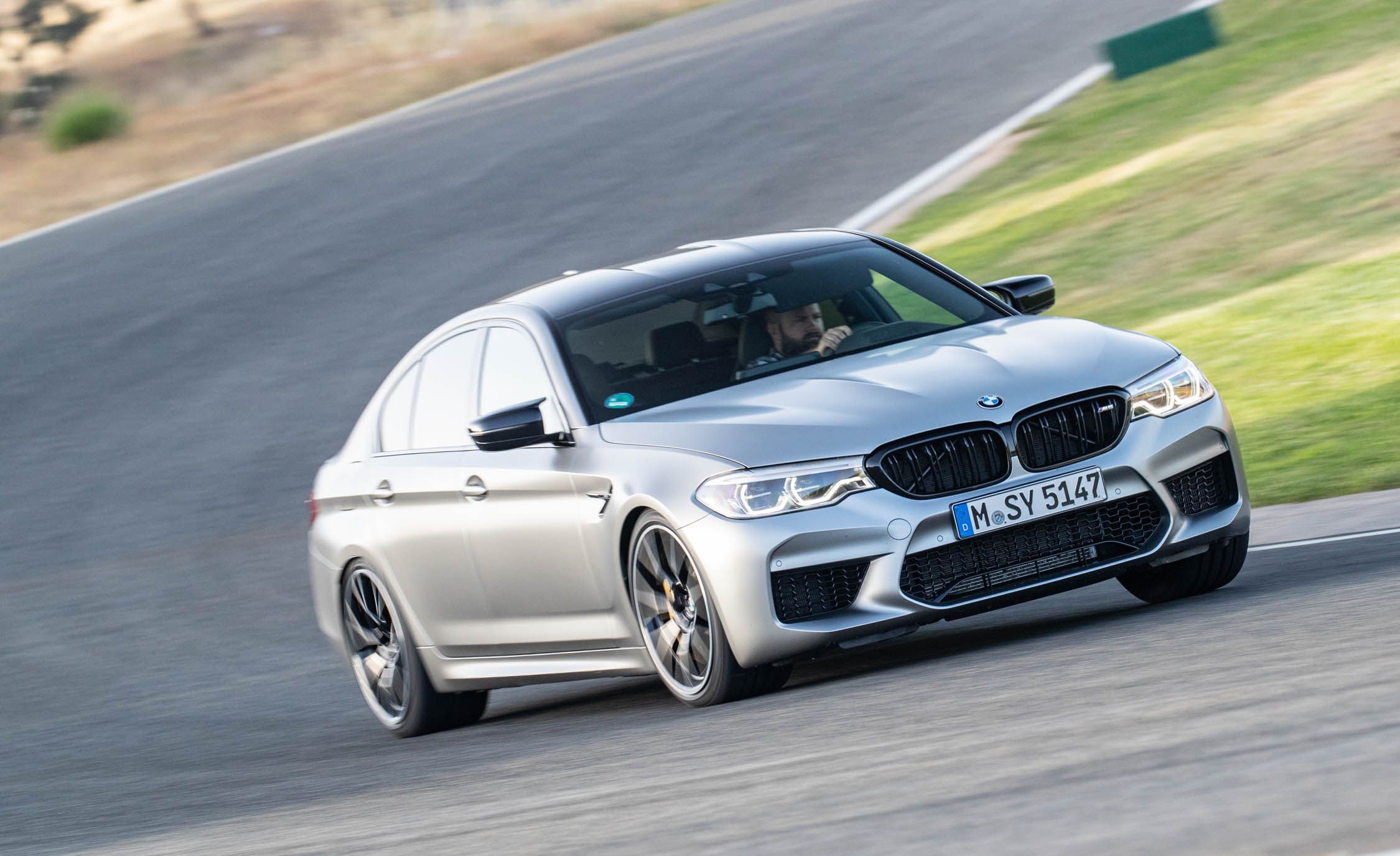 Uncompromising Power: The 2019 BMW M5 Competition