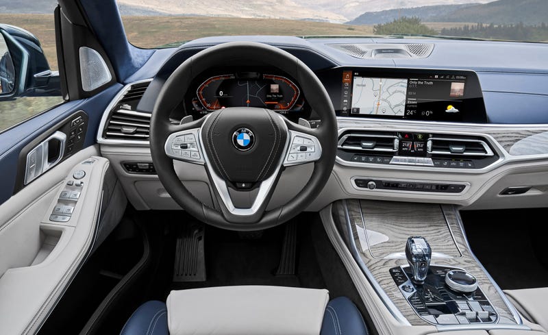 2019-bmw-x7-125-1539627660.jpg?crop=1xw:1xh;center,top&resize=800:*