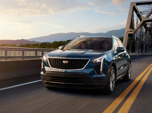 2020 Cadillac XT4 driving 2020 cadillac xt4 driving