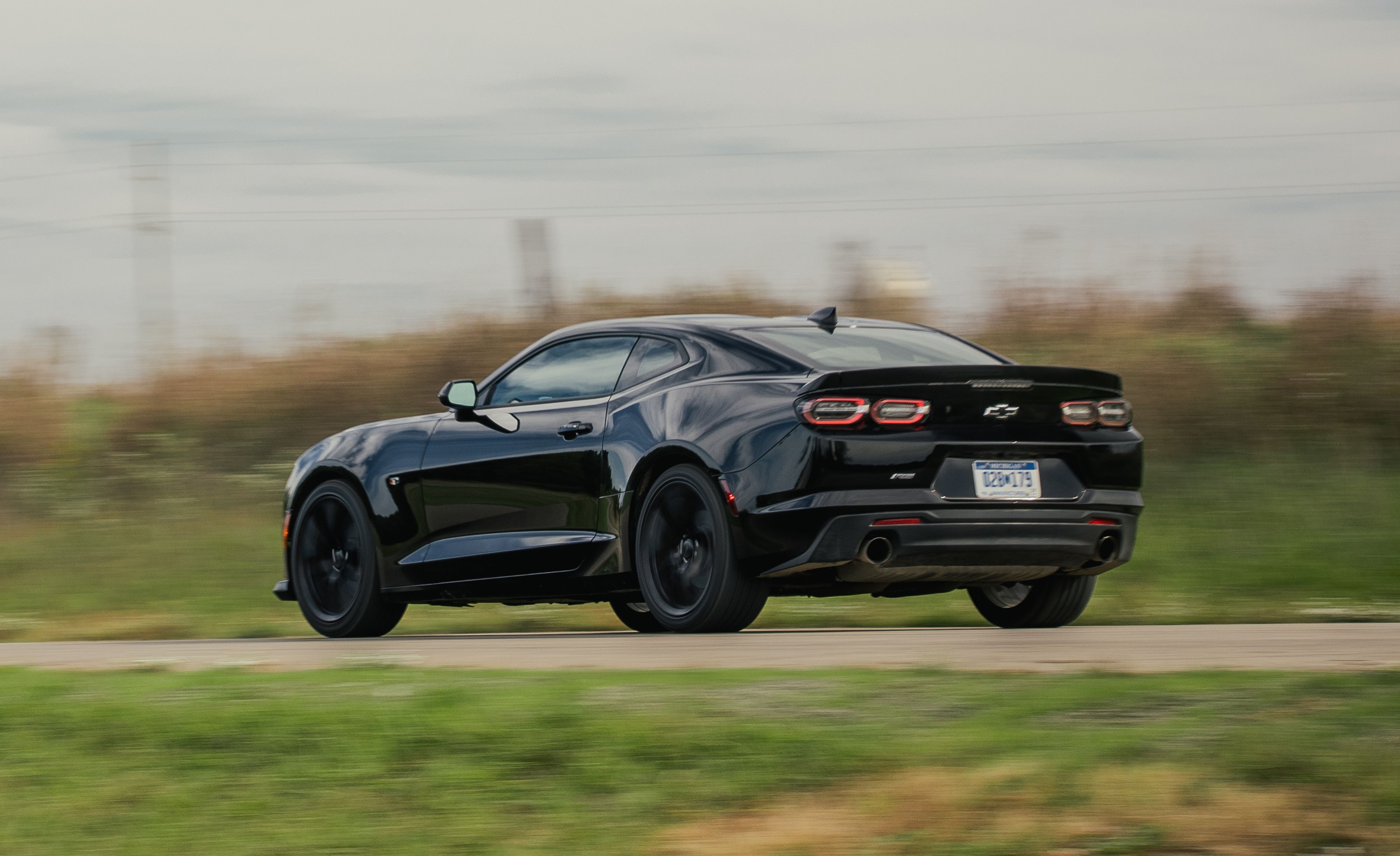 2019 Chevrolet Camaro Turbo 1LE Sharpens the Model's Reflexes