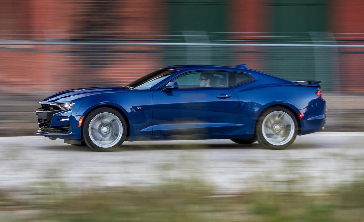 2019 Chevy Camaro SS Auto Is Quick and Compromised