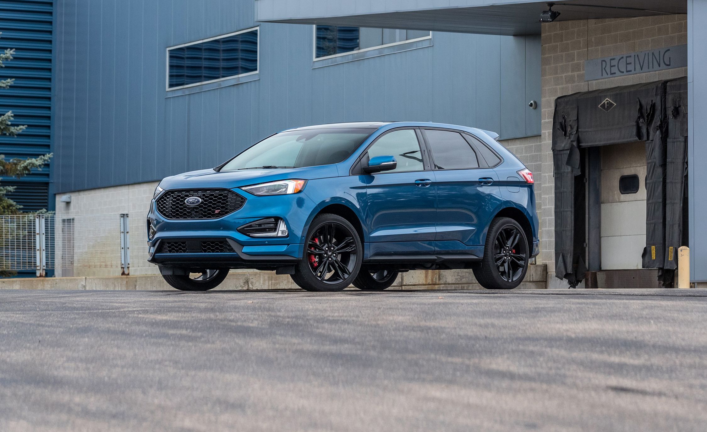 2019 Ford Edge ST Is No Quicker Than the Old Sport Model