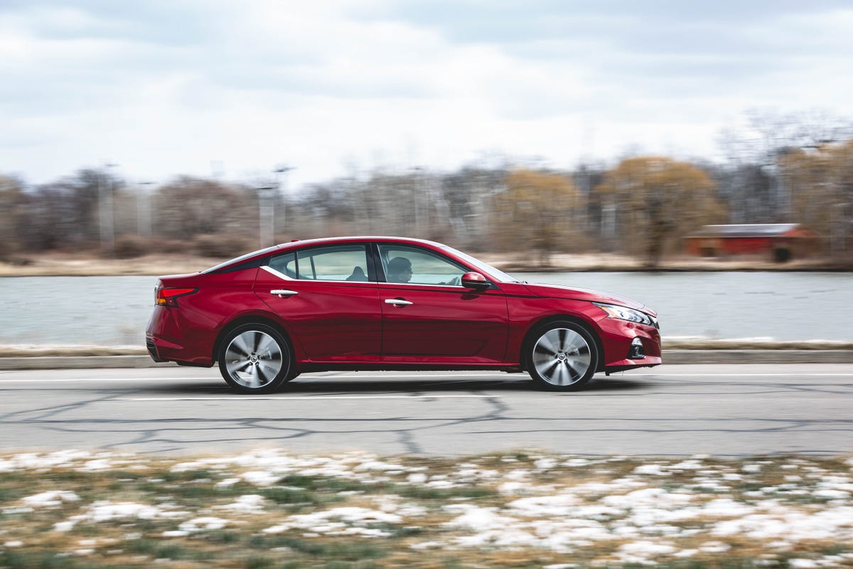 The 2019 Nissan Altima Just Outcornered The New Bmw 3-series