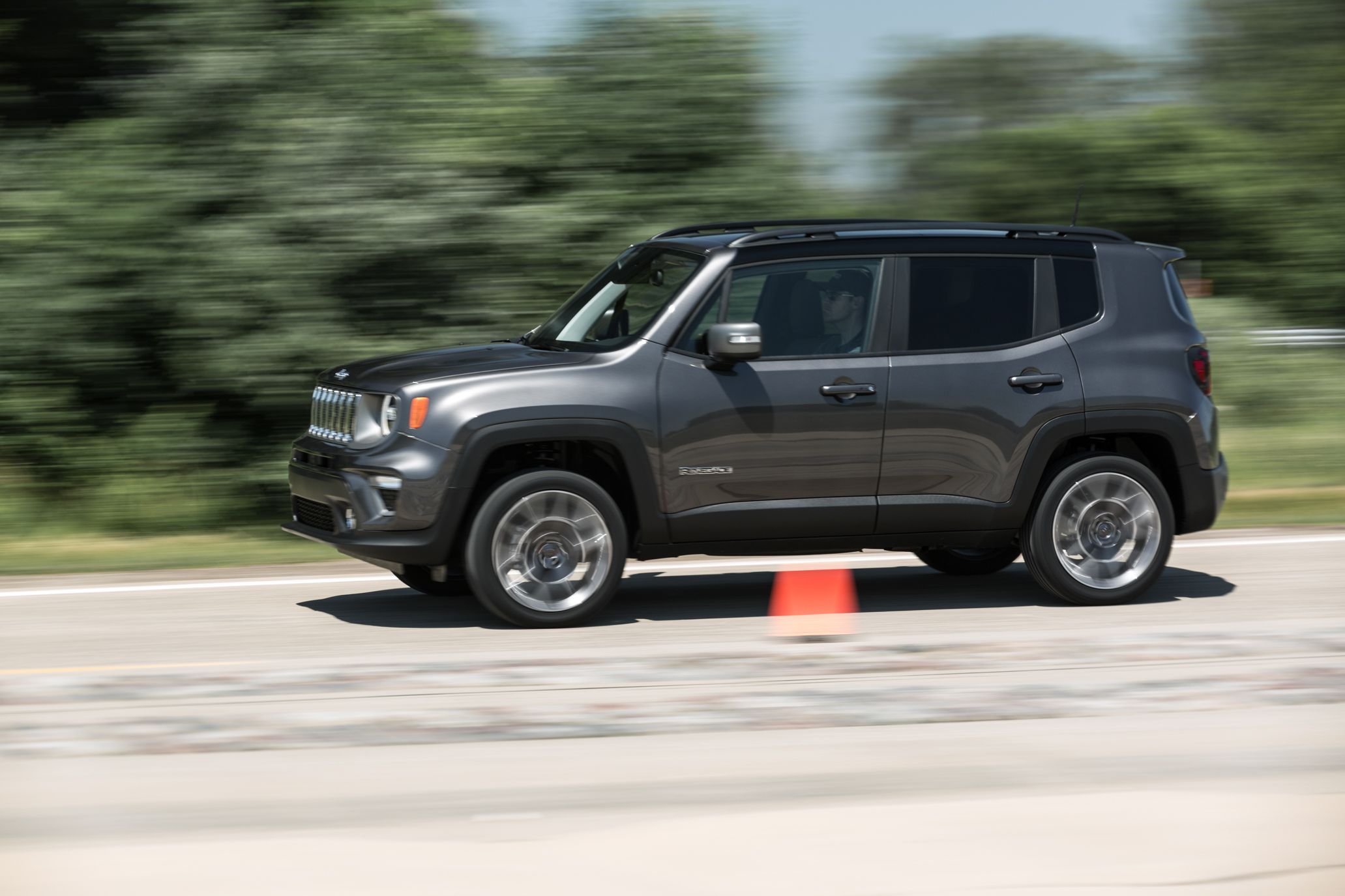 2019 Jeep Renegade Reviews Price Photos And Specs 2019 Jeep Renegade Reviews Price Photos And Specs Car Driver