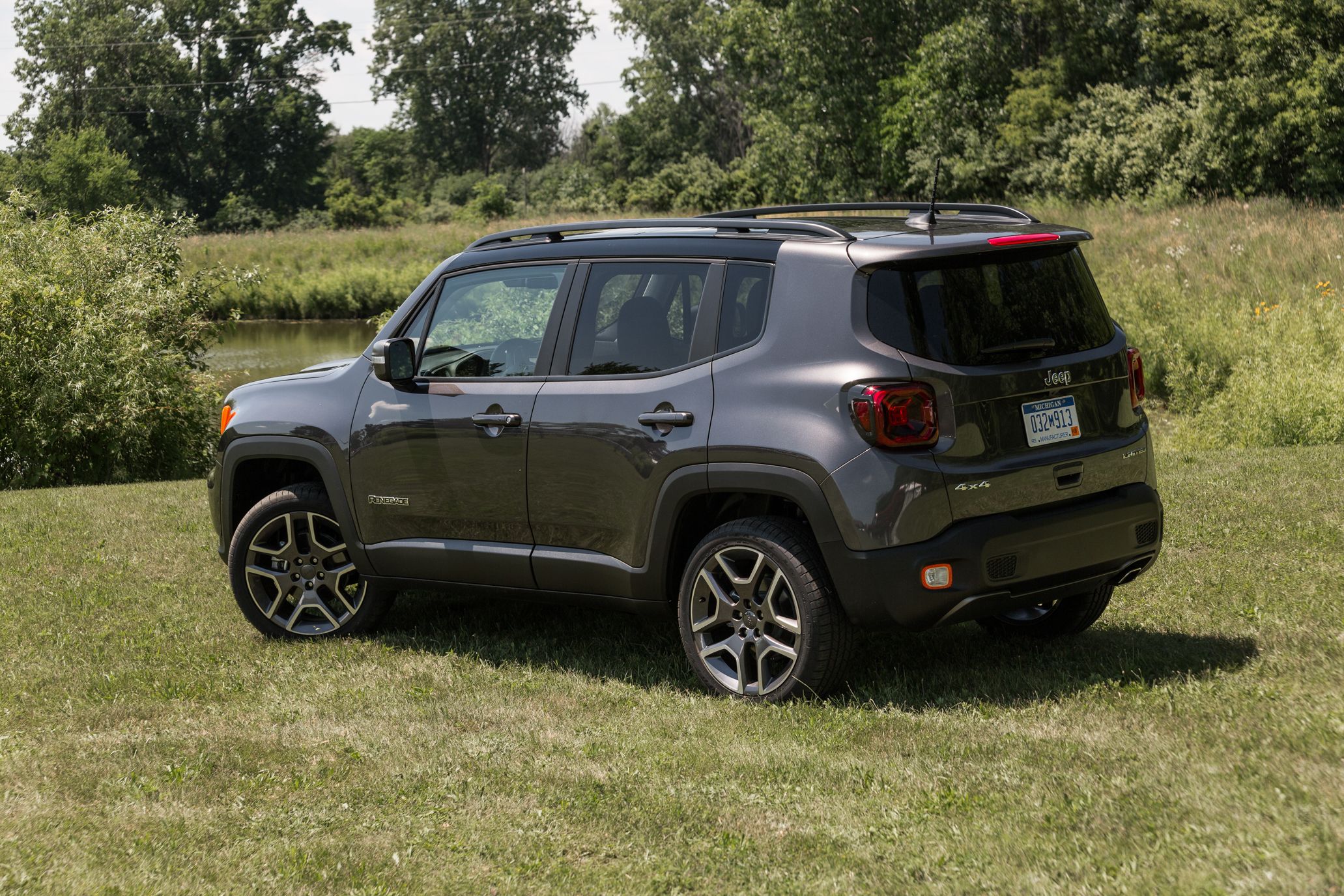 2019 Jeep Renegade Updated – New Turbo Engine, Improved Looks