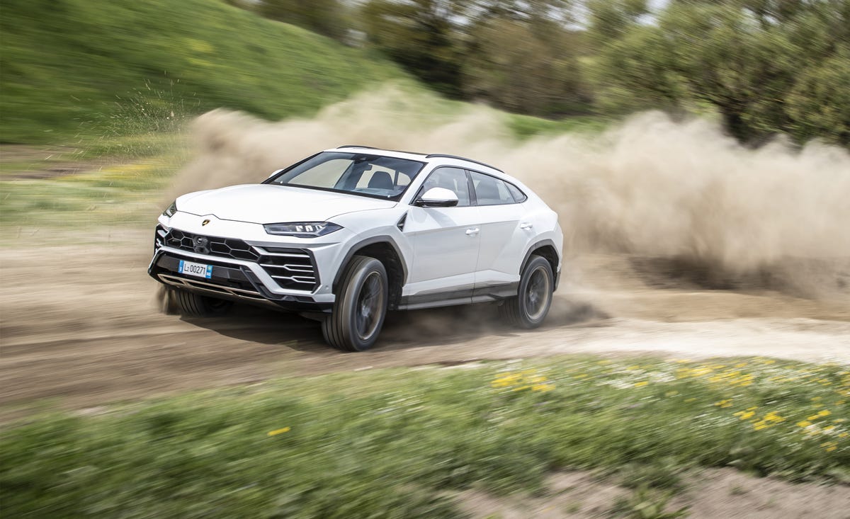 2019 Lamborghini Urus First Drive: The Crossbreed Bull