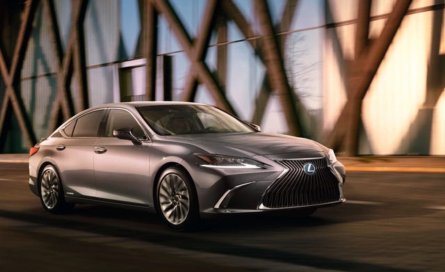 2019 Lexus ES Revealed in First Official Picture | News | Car and Driver