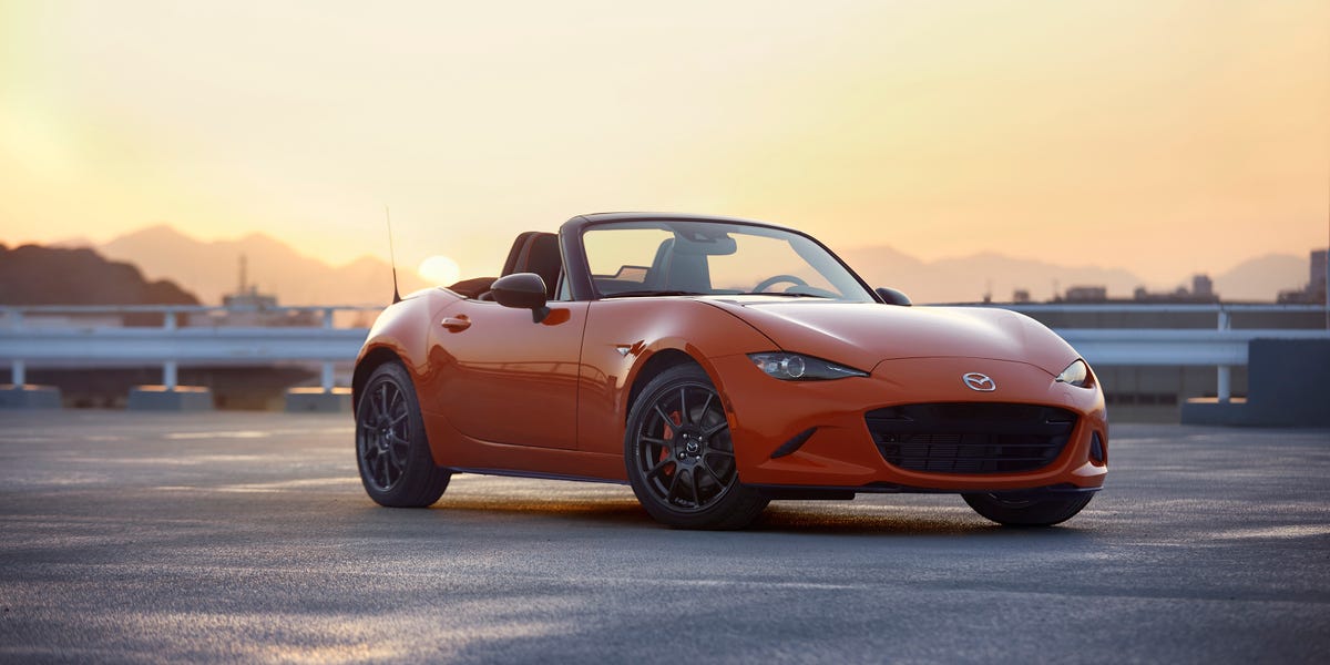 Mazda Miata Buyers Kept the Stick Shift Alive in 2019