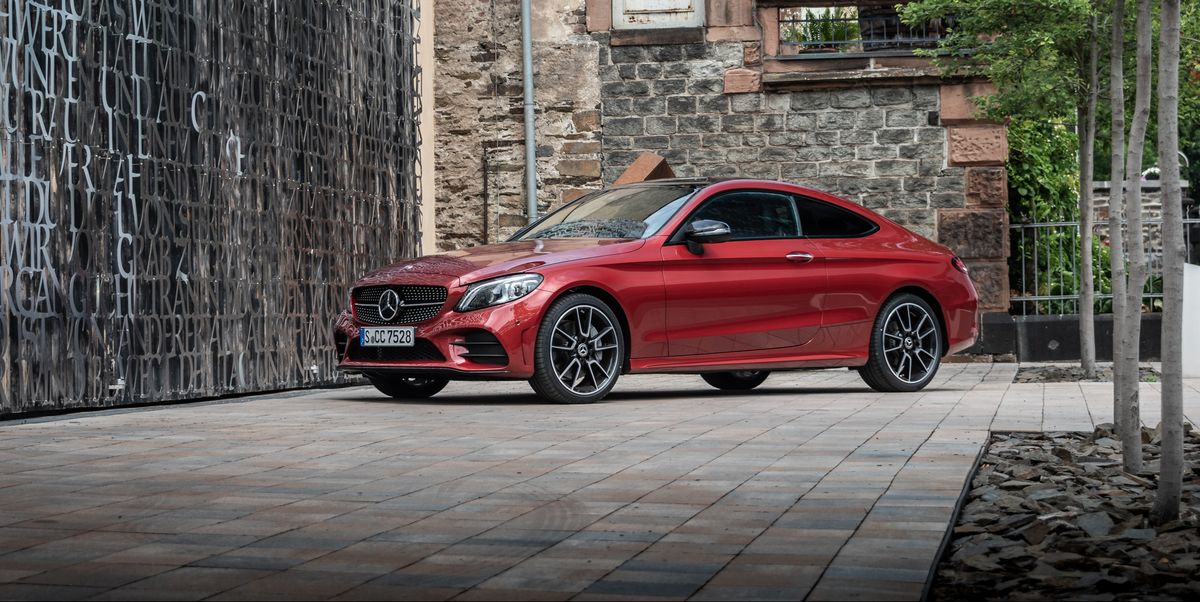  Revisión, precios y especificaciones de la clase C de Mercedes-Benz