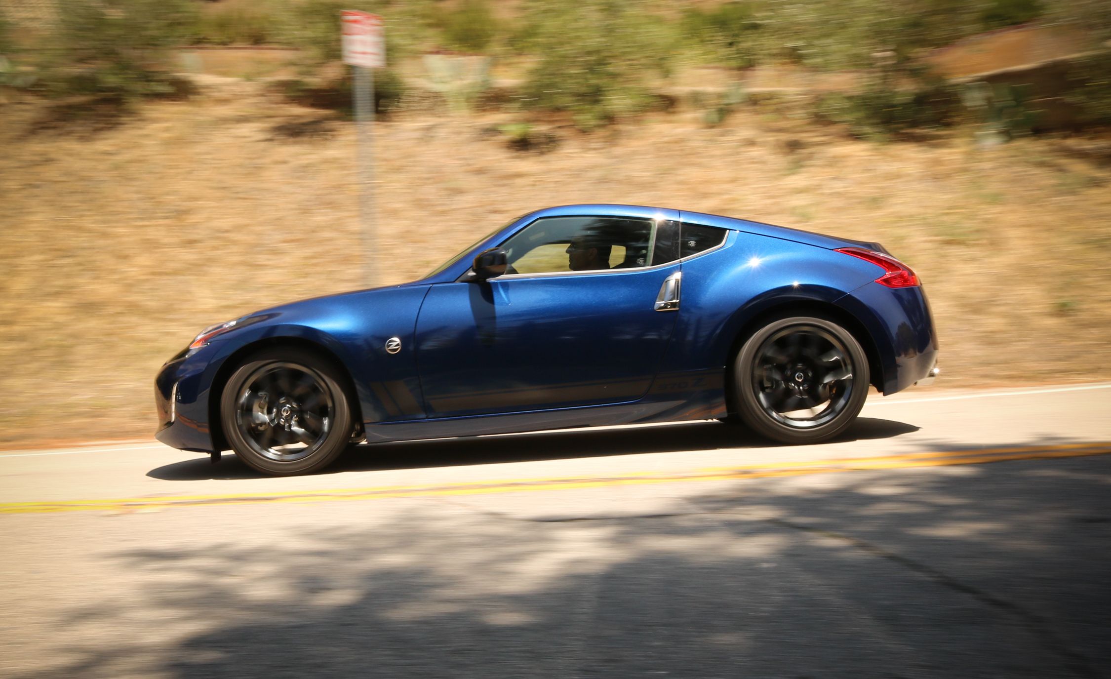 Nissan Z Reviews Price Photos And Specs Car Driver