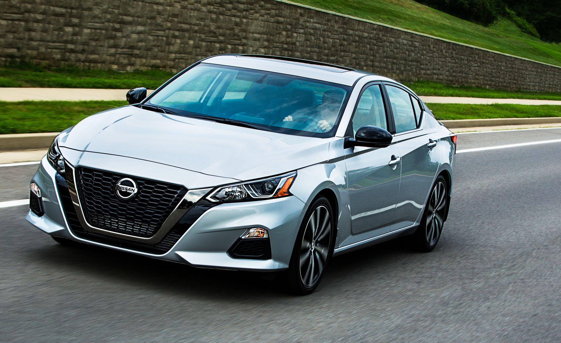 Nissan Altima Reviews Price Photos And Specs Car Nissan Altima Reviews Price Photos And Specs Car Driver