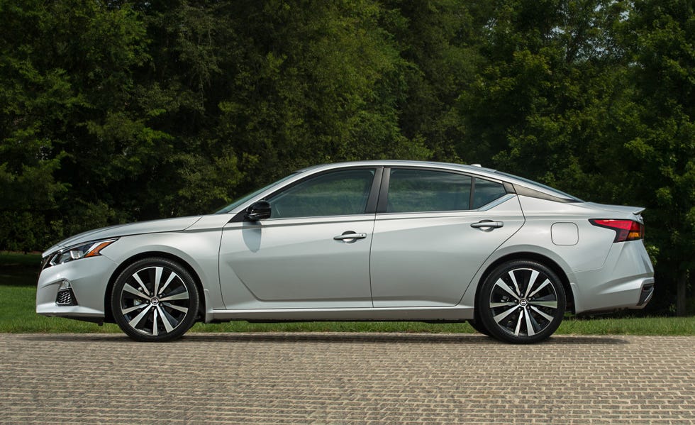 2022 Nissan Altima Review, Pricing, and Specs