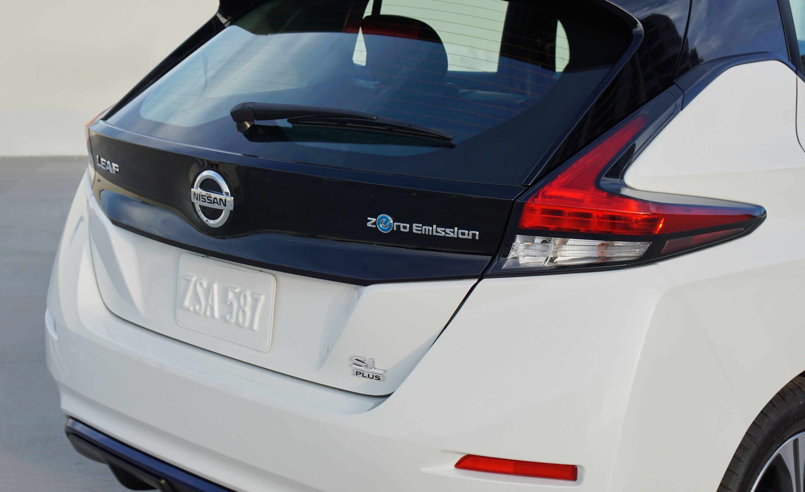 2019 Nissan Leaf Reviews Price Photos And Specs 2019 Nissan Leaf Reviews Price Photos And Specs Car Driver