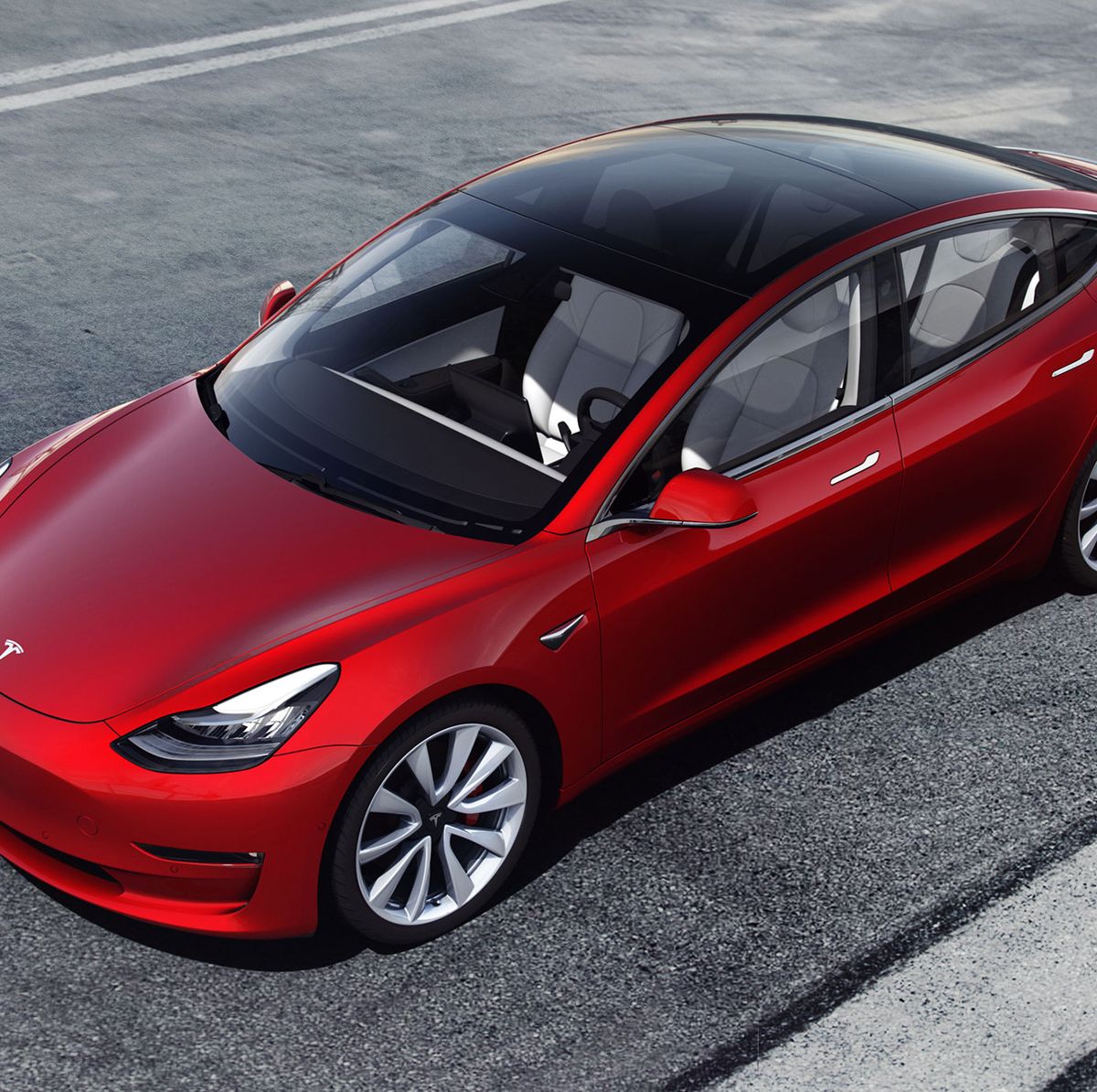 Tesla cuts price of power tailgate upgrade for Model 3 in China by