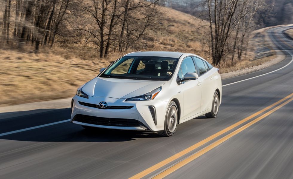 EVs and Plug-In Hybrids Are Presumably Much Less Reliable Than ICEVs and  Hybrids, CR Says - autoevolution